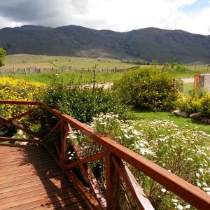 Deck con vista del cerro Napostá